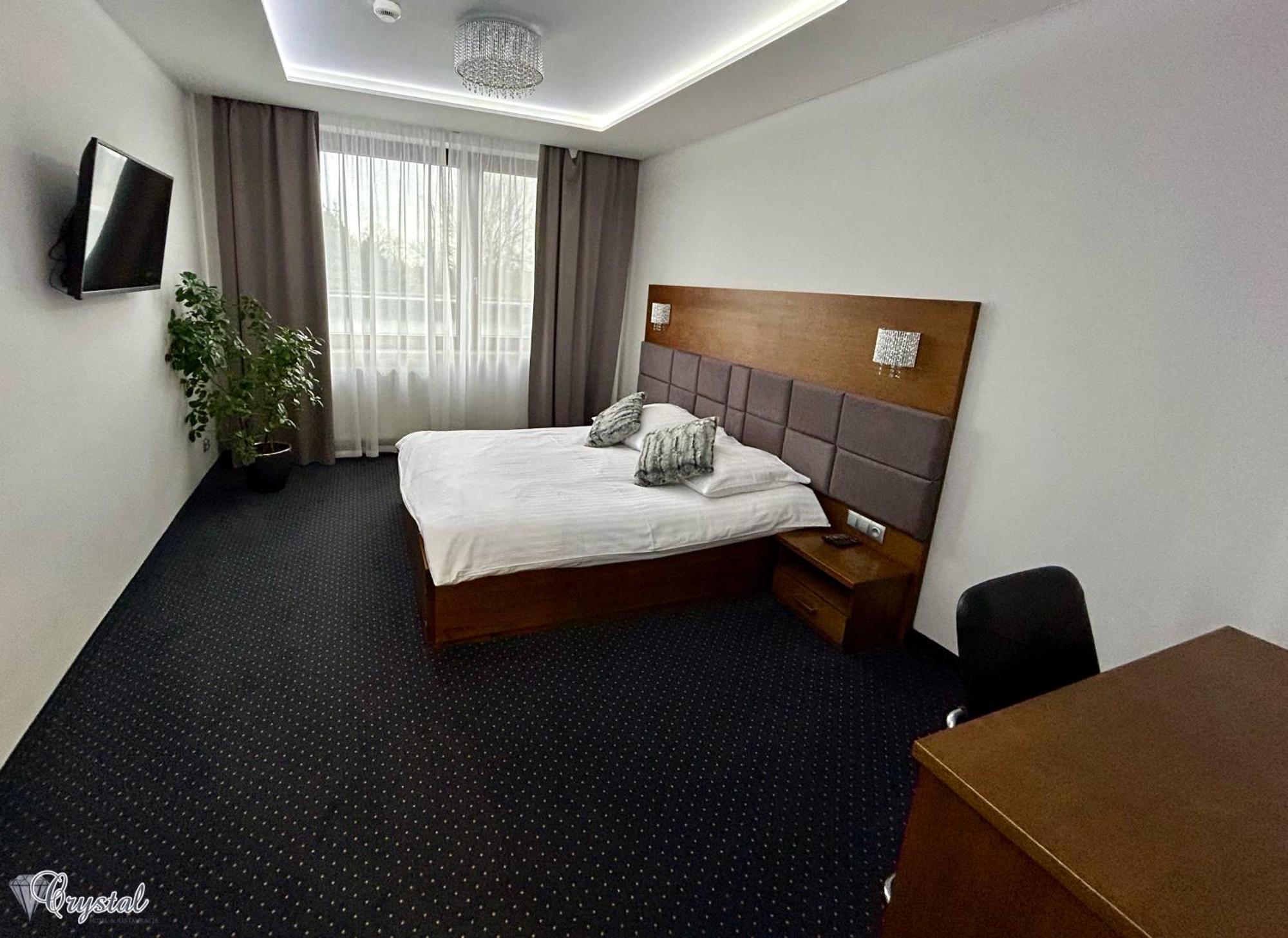 Hotel Crystal Janikowo Esterno foto